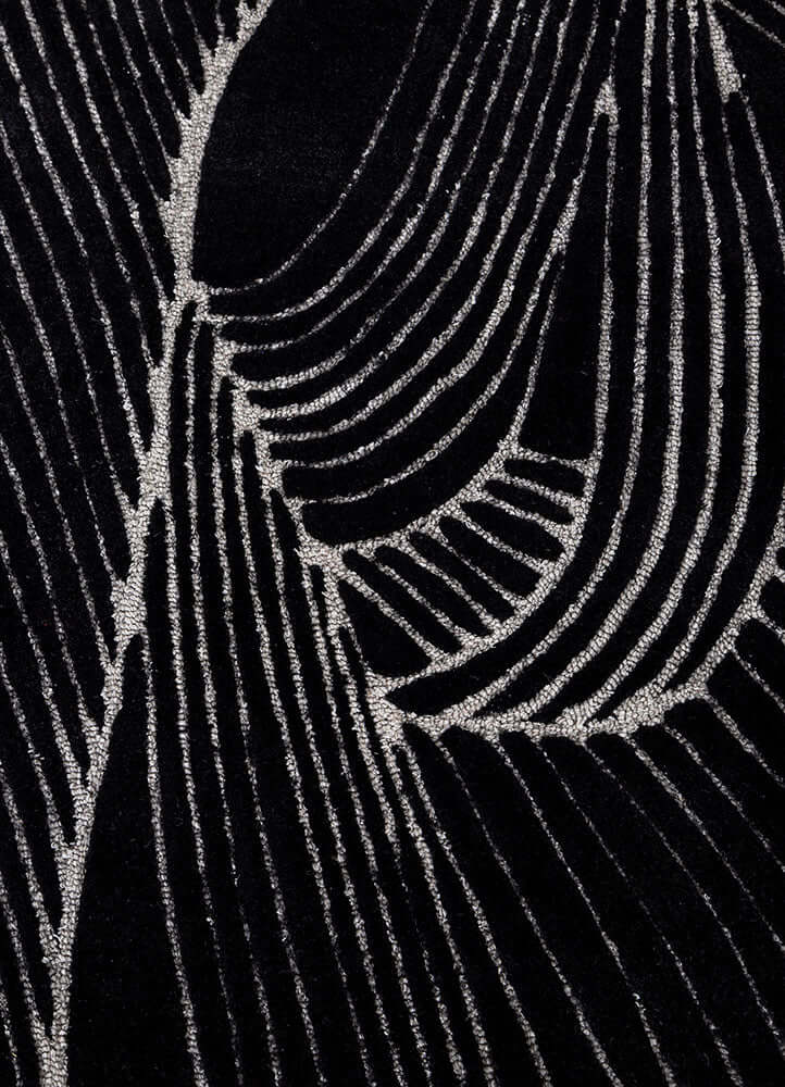 Noir Bloom Rug